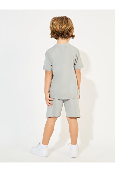 Styli Solid Round Neck T-Shirt & Shorts Set