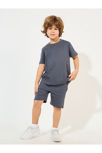 Styli Solid Round Neck T-Shirt & Shorts Set