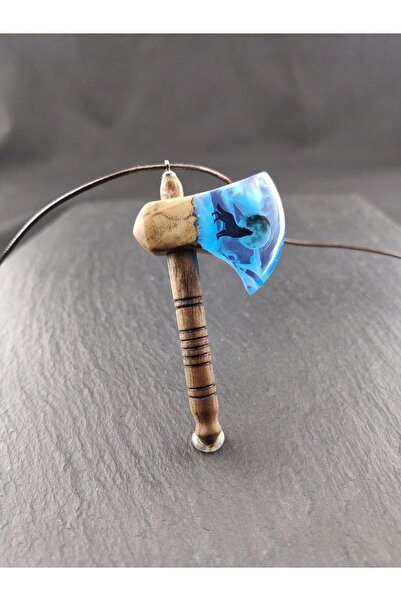 Selenge Art Kurt ve Dolunay Sisli El Yapımı Balta Epoksi Kolye