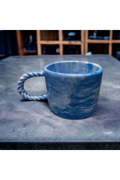 İZart Knitted Handle Blue Marbled Patterned Hand Embroidered Ceramic Mug