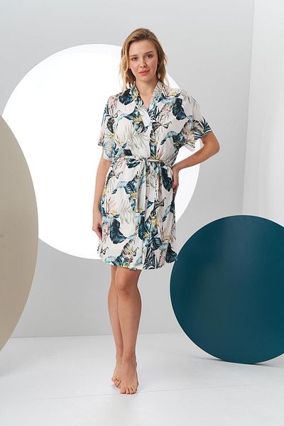 PJS 24193 عباءة نسائية منقوشة