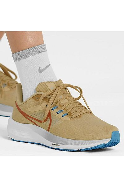 Nike beige running shoes hot sale