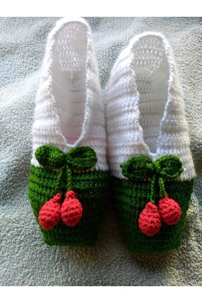 TülaysHandCraft Cherry Hand Knitted Booties