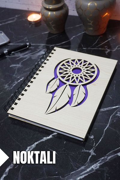 markcat Caiet tematic Dream Catcher cu copertă din lemn - Agenda cu puncte și caiet școlar (A5 - 120 coli)