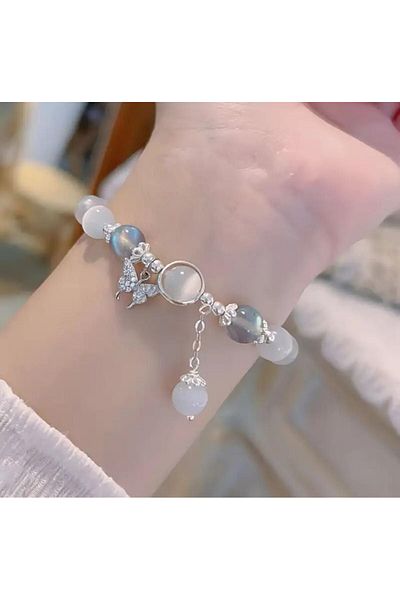 Beyna White Elegant Butterfly Patterned Glass Bracelet