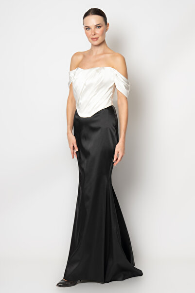 RENGIN Göğsü verev pileli straplez saten abiye elbise