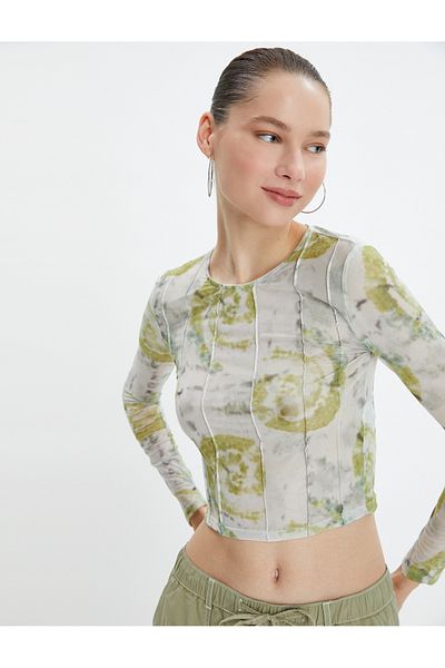 Koton Batik-gemusterte Crop-Bluse mit langen Ärmeln, Rundhalsausschnitt und Nahtdetails