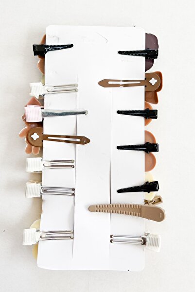 Pretty Mixed Set of 14 Children's Buckles