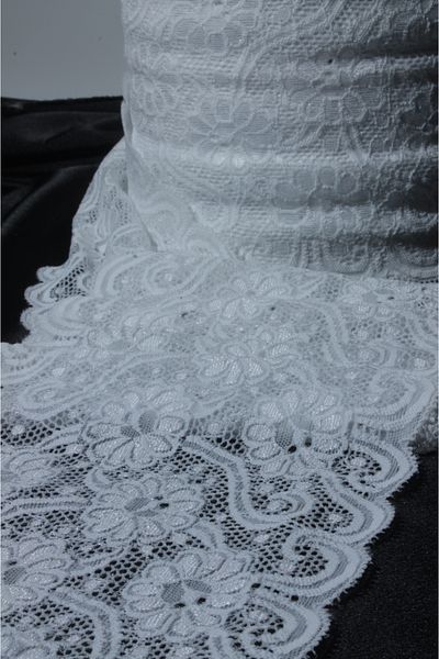 ÖZPAŞ TEKSTİL VE AKSESUAR Lycra White Lace Dancing Flowers 16cm