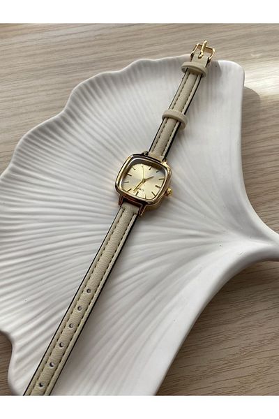 QUARTZ Retro Minimal Thin Leather Band Women's Wristwatch