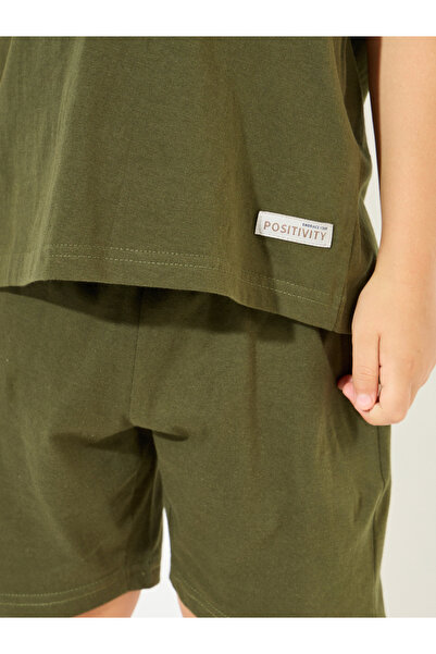 Styli Solid Round Neck T-Shirt & Shorts Set