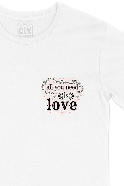 Cix Το All You Need Is Love Λευκό T-Shirt με σχέδιο λογότυπου τσέπης