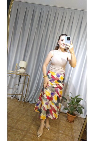 opia butik تنورة ساتان ملونة