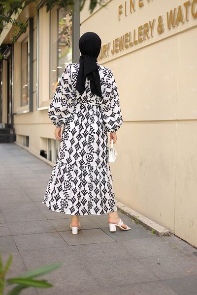 shalby Zenn Pattern Semi-Buttoned Belted Hijab Dress Plus Size Black