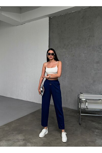 Babelook بنطال رياضي نسائي باللون الأزرق الداكن - قصة فضفاضة وخصر عادي