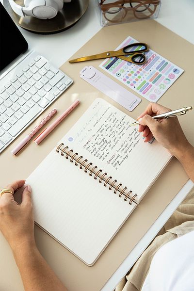 PAPERORA Caiet de notițe cu spirală A5 cu dungi de in roz - Copertă rigidă