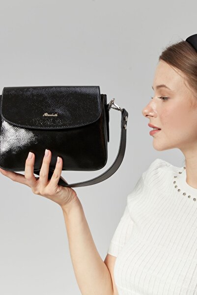 Morpelikan Geantă de umăr pentru femei din piele lacuită neagră - două compartimente