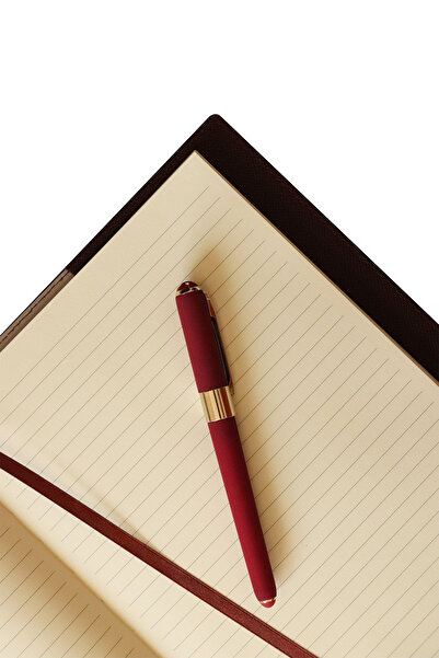 Victoria's Journals B5 Manager's Notebook with Box - 19X25 Cm, Ivory 96 Sheets, Monaco Pen