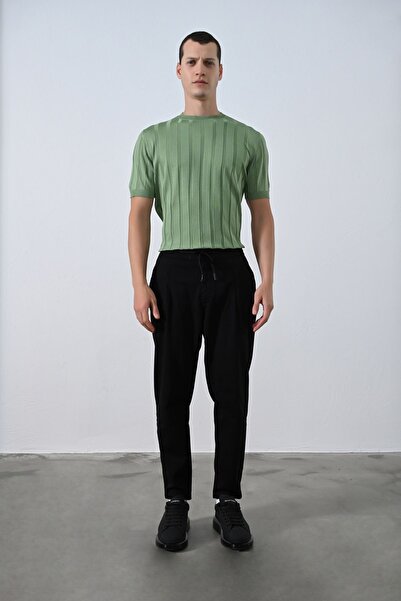 İLKCET MODA Premium Πλεκτό T-shirt - Λεπτομέρεια ρίγες