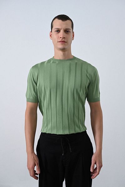İLKCET MODA Premium Πλεκτό T-shirt - Λεπτομέρεια ρίγες