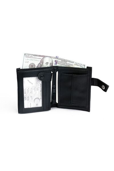 Monarch Men's Wallet with Snap Detail