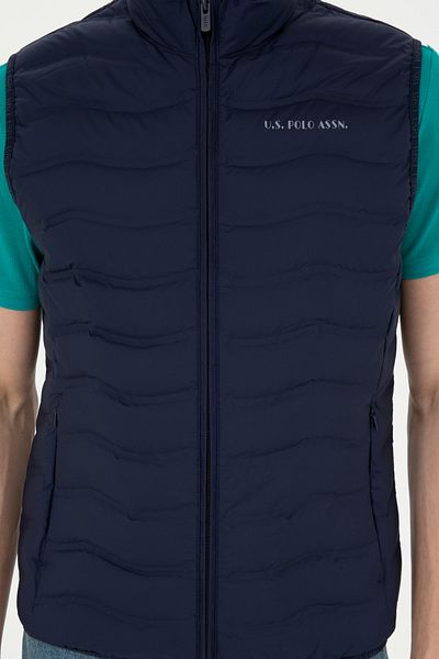 U.S. Polo Assn. US Polo Assn.Men's Vest - Stylish and Comfortable Design
