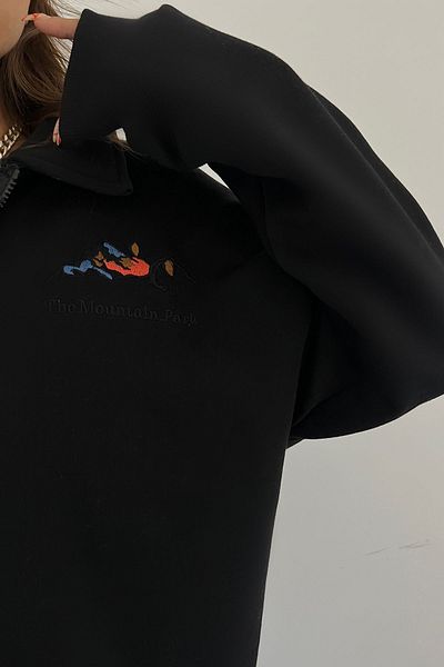 Sun Victoria Unisex Black Polo Neck Oversize 3 Thread Raster Embroidered Sweatshirt