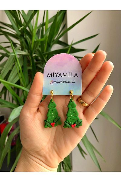 TREND Miyamila Collection - Polymer Christmas Earrings with Pine Tree Pattern and Gold Ball Detail