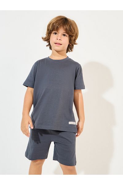 Styli Solid Round Neck T-Shirt & Shorts Set