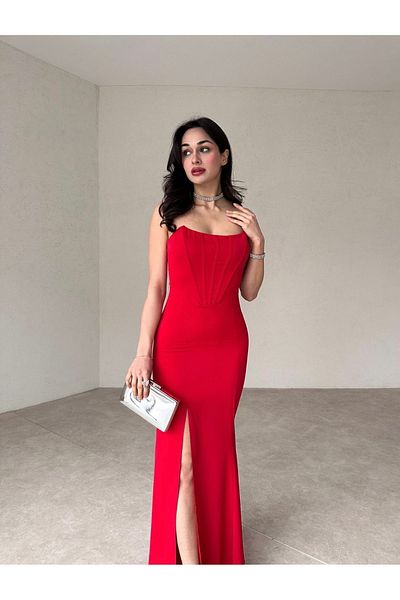 Afiş Butik Rochie lungă cu corset roșu fără bretele