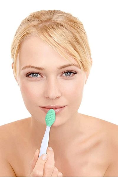 M.C Lip Peeling and Blackhead Brush