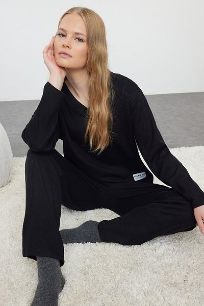 Trendyol Collection Waffle Knitted Black Pajama Set - with Slogan Label Thmaw25pt00081