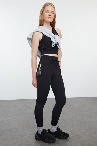 Trendyol Collection Jambiere sport negre din material moale - Lungime întreagă cu perie, buzunar și detaliu de legare THMAW25TY00014