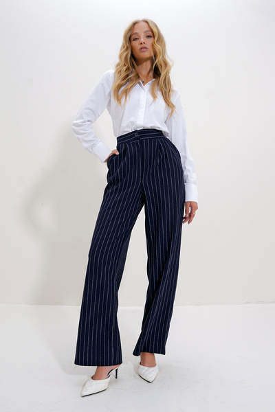 Trend Alaçatı Stili Kadın Lacivert Çift Cepli Çizgili Palazzo Pantolon ALC-X12662
