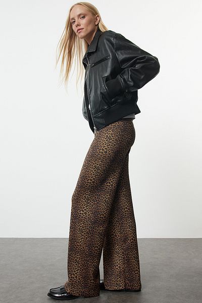 Trendyol Collection Leopard PatternedCamelKnitwear Trousers - Twoaw25pl00001