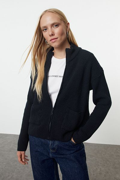 Trendyol Collection Széles szabású sötétkék kötött kardigán - puha textúra és zsebrészlet TWOAW25HI00314