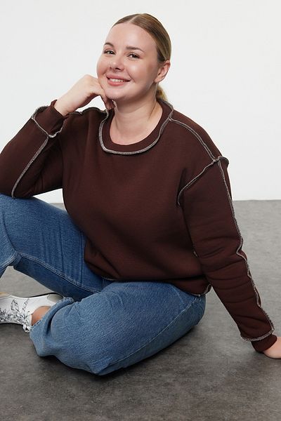 Trendyol Curve Crew Neck Brown Knitted Sweatshirt - Low Sleeve Tbbaw23Ao00015