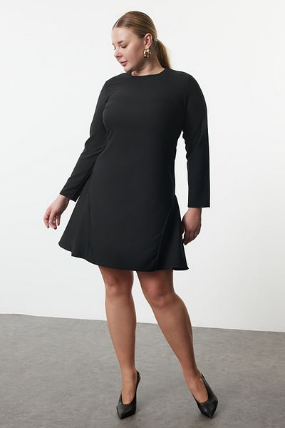 Trendyol Curve Μαύρο Μίνι Φόρεμα Plus Size - Κρυφό φερμουάρ, Μακρύ μανίκι - TBBAW25AH00054