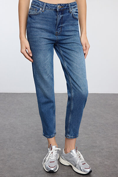 Trendyol Collection High Waist Blue Slim Mom JEans - TWOAW25je00185