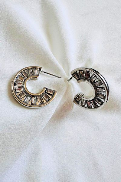 PETEK AKSESUAR Baguette Rhinestone Hoop Earrings