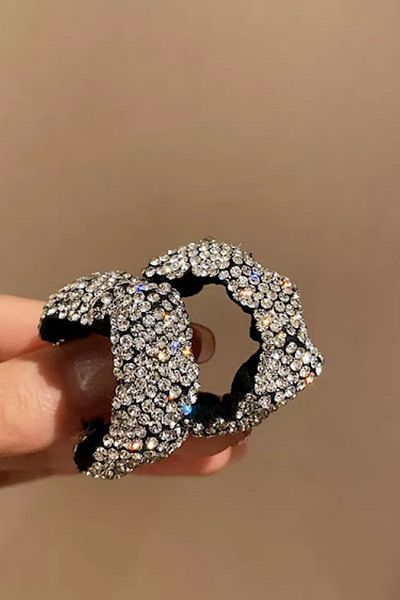 PETEK AKSESUAR Elegant Full Stone Fabric Hoop Earring White