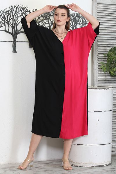 Chiccy Rochie negru-fucsia cu decolteu în V, cu mâneci 3/4, cu nasturi, cu buzunar ascuns, cu aplicații, brodate, țesute oversize