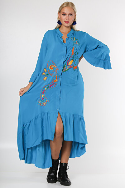 Chiccy Mavi Dik Yaka Fırfırlı Kol Düğmeli Kol Ve Etek Ucu Fırfırlı Nakışlı Oversize Dokuma Elbise