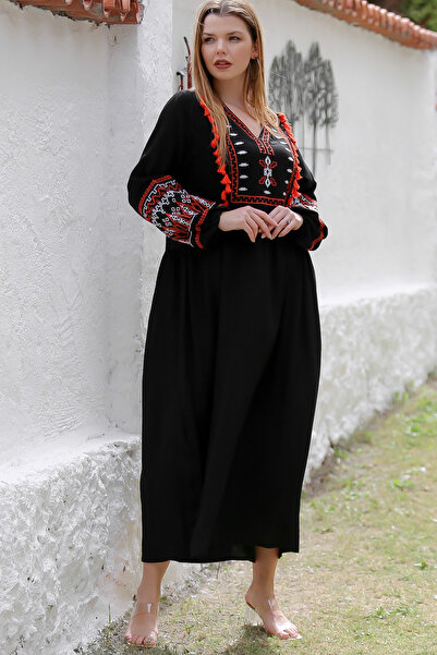 Chiccy V-Neck Embroidered Black Tassel Balloon Sleeve Casual Dress