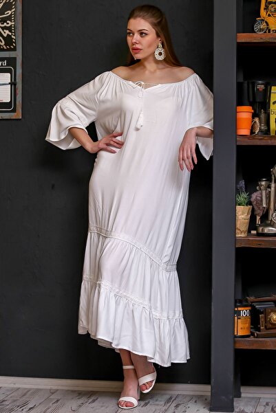 Chiccy Γυναικείο Μακρύ Φόρεμα Λευκό Κάρμεν γιακά με Ελαστικούς Ώμους και Γραβάτα10160000el95589