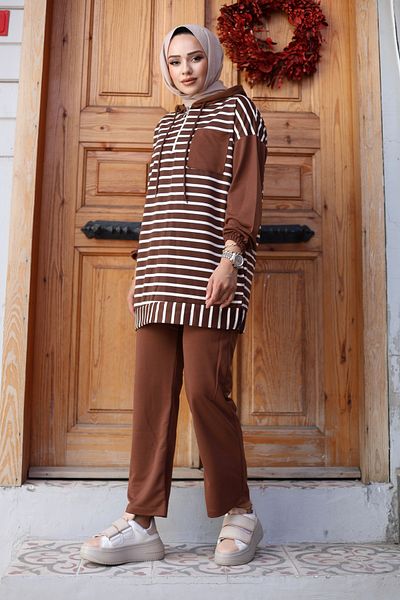 Sfg Life Moda Ριγέ Hijab με κουκούλα - Σετ παντελόνι με 2 κλωστές και τουνίκ με μισό φερμουάρ