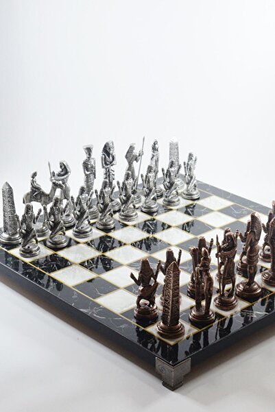 Genel Markalar Mitolojik Mısır Firavun Figürlü Metal Satranç Takımı