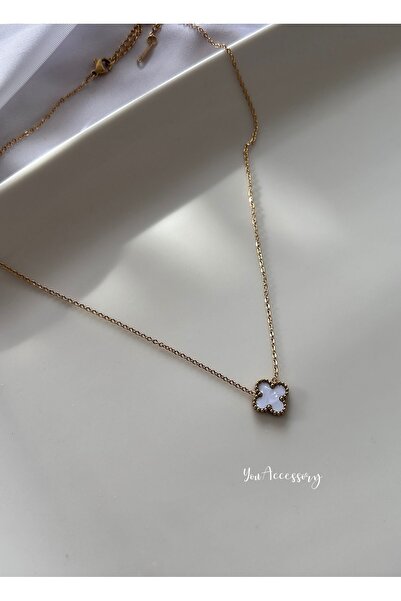 You Accessory قلادة فان كليف البيضاء