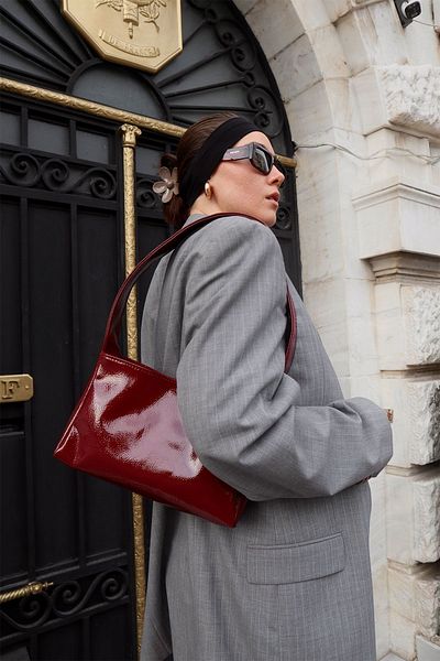 MARSEPTUN Peggy Burgundy Shiny Textured Bag