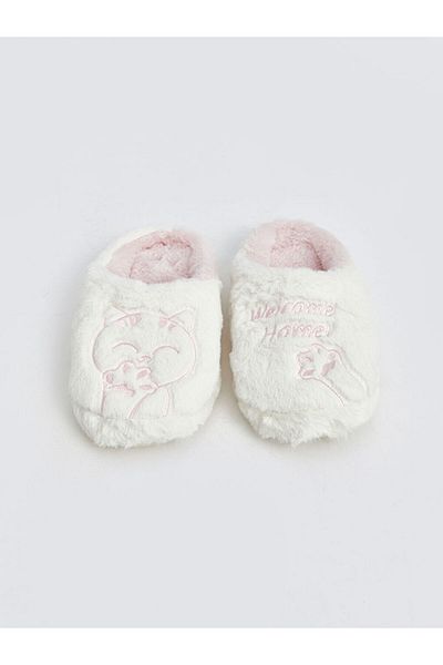 LC Waikiki LCW STEPS Κεντημένες βελούδινες παντόφλες για κορίτσια